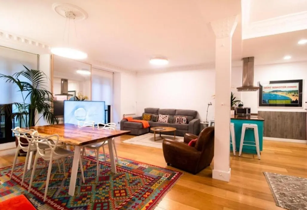 Piso En El Corazon De San Sebastian With Ac License Ess00262 아파트 스페인